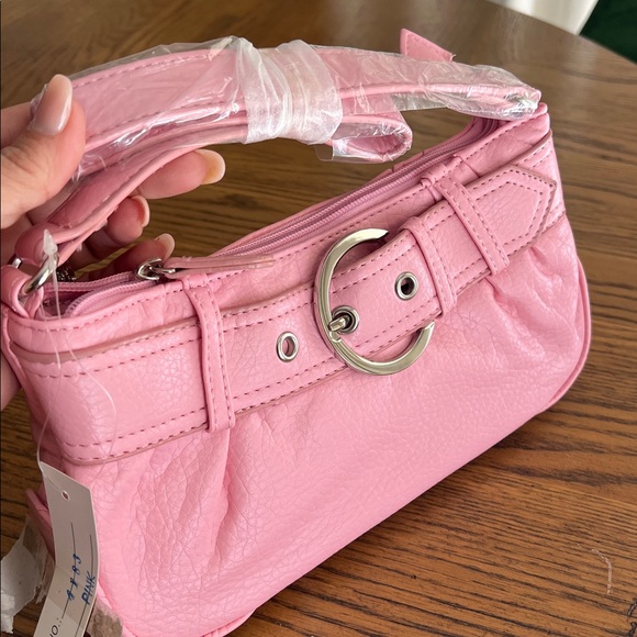 Pink Shoulder Bag - Sleek Women’s Handbag - Picture 2 of 4